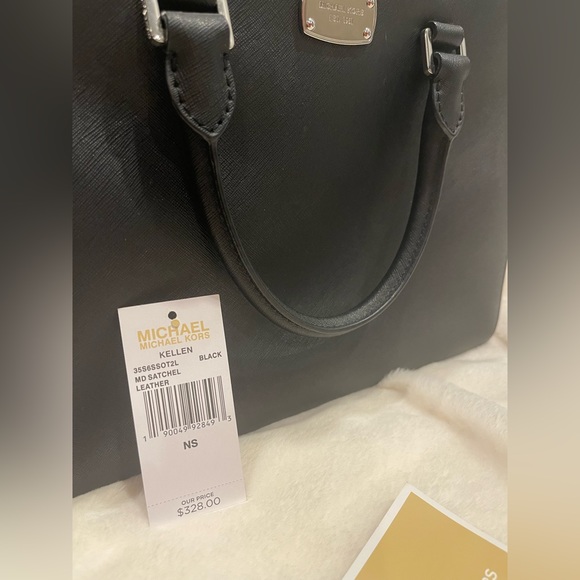 Michael Kors Kellen Satchel with magnetic closures and zipper - Picture 7 of 8